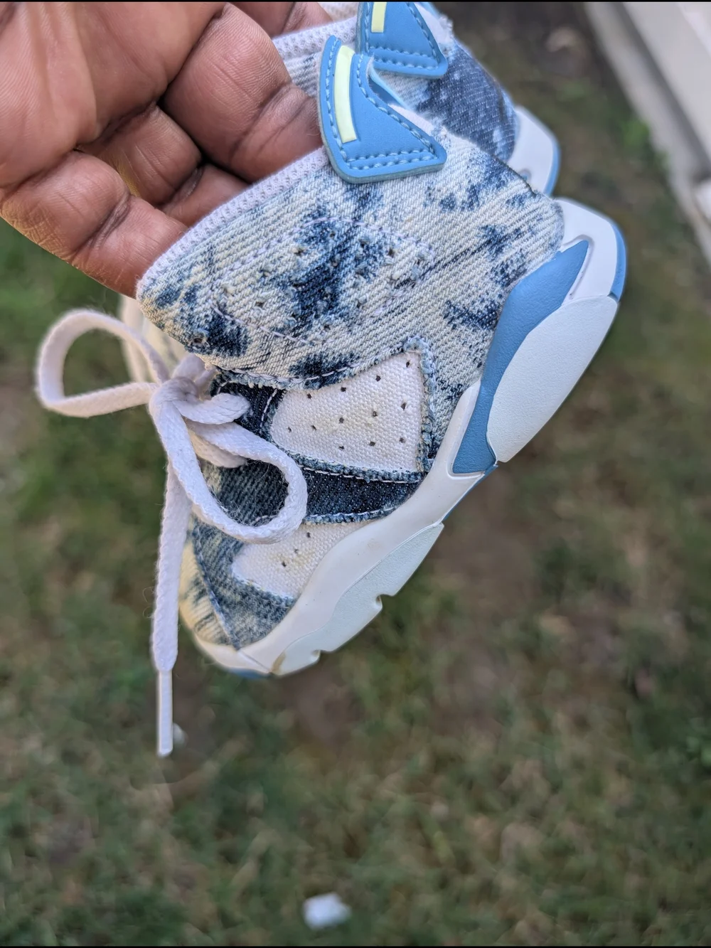 Jordan Kids Denim-Print Sneakers in Blue and White